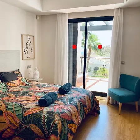 Sunshine Front Complex, Wifi, Modern Apartment Casares